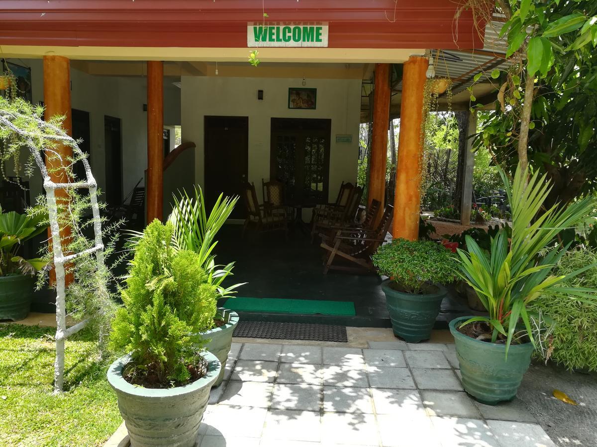 Sigiri Dilu Villa Sigiriya Eksteriør billede